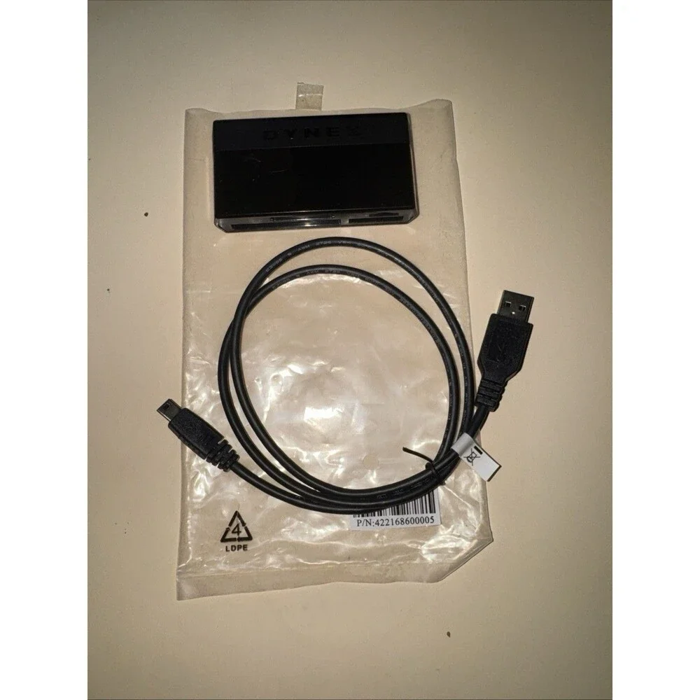 Dynex All In One Memory Card Reader DX-CR312